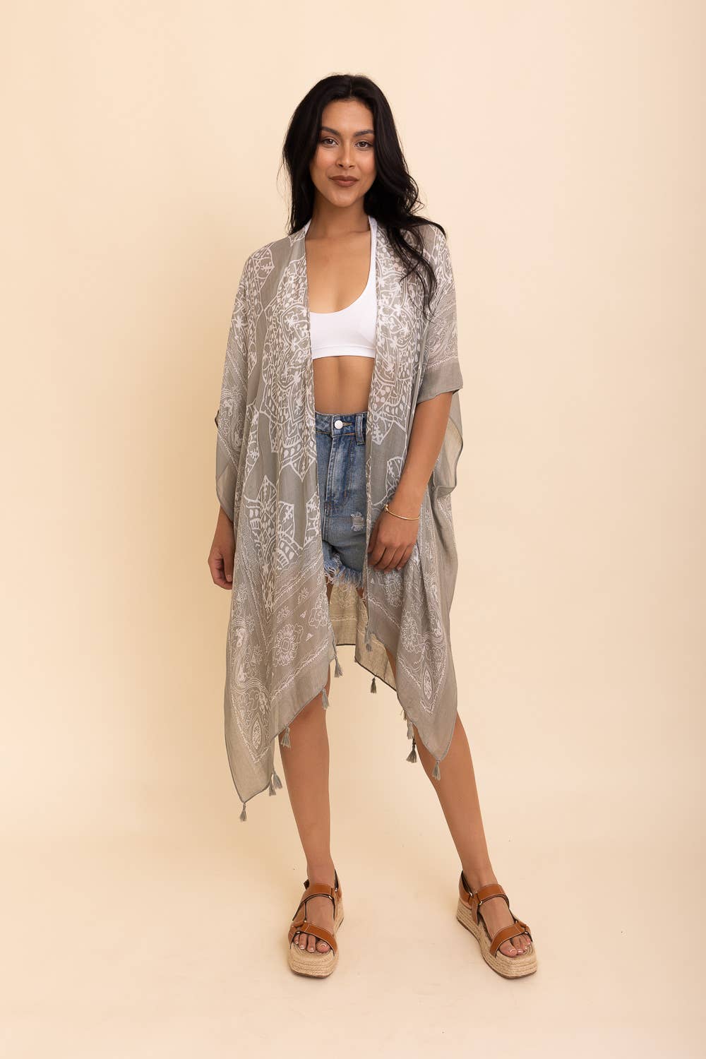 Versatile Kimono Cardigan with Tassels - Festival Ready 🎡