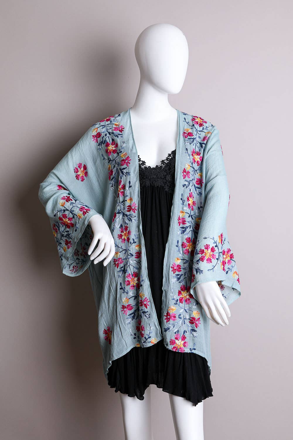 Anemone Feminine Embroidered Kimono - Casual Chic Comfort