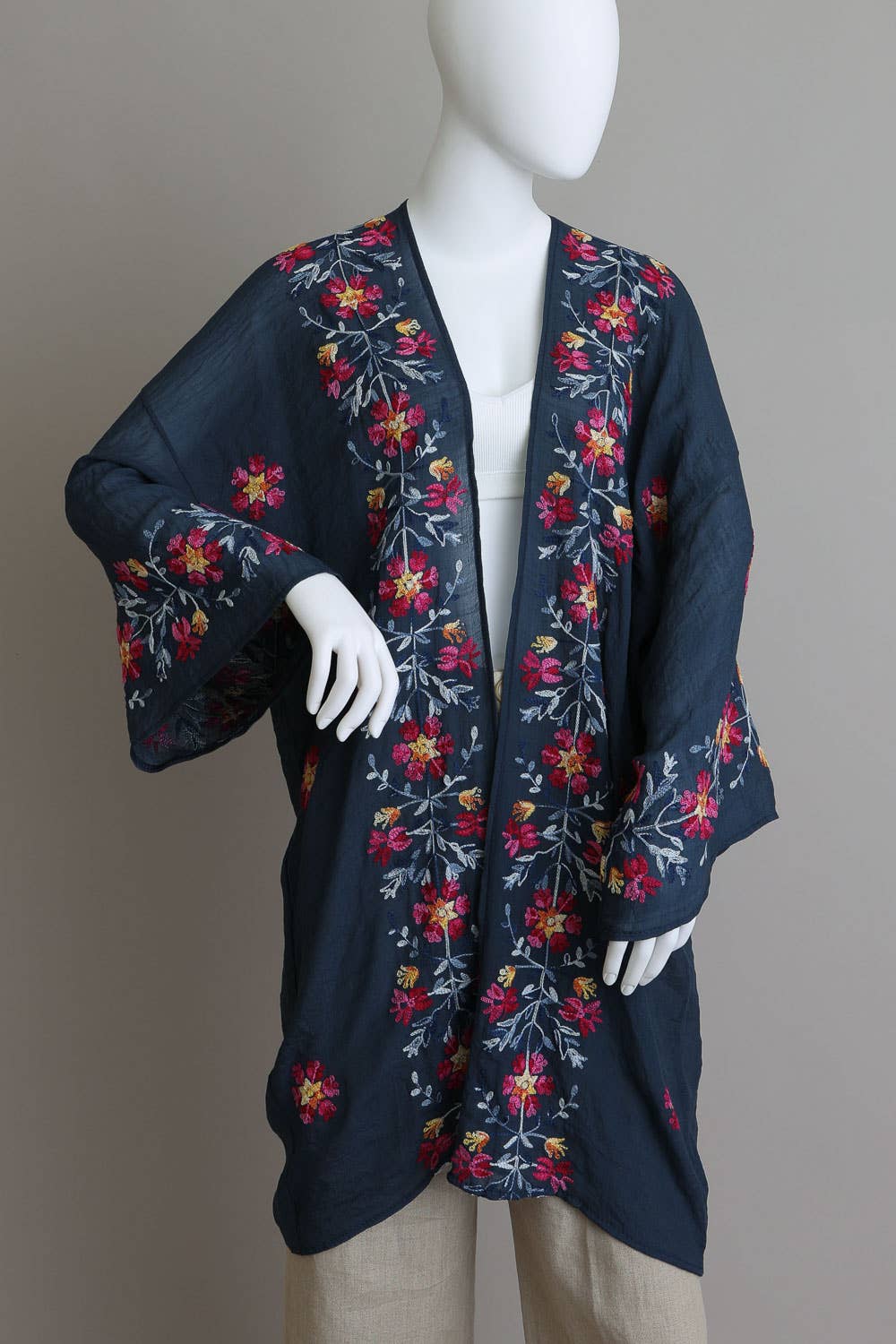 Anemone Feminine Embroidered Kimono - Casual Chic Comfort